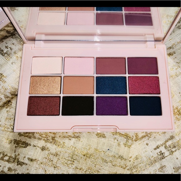 JOUER Springtime in Paris Matte/Metallic EyePallet - Picture 4 of 7